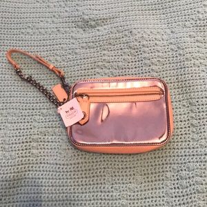 👝🧡Coach Large Wristlet